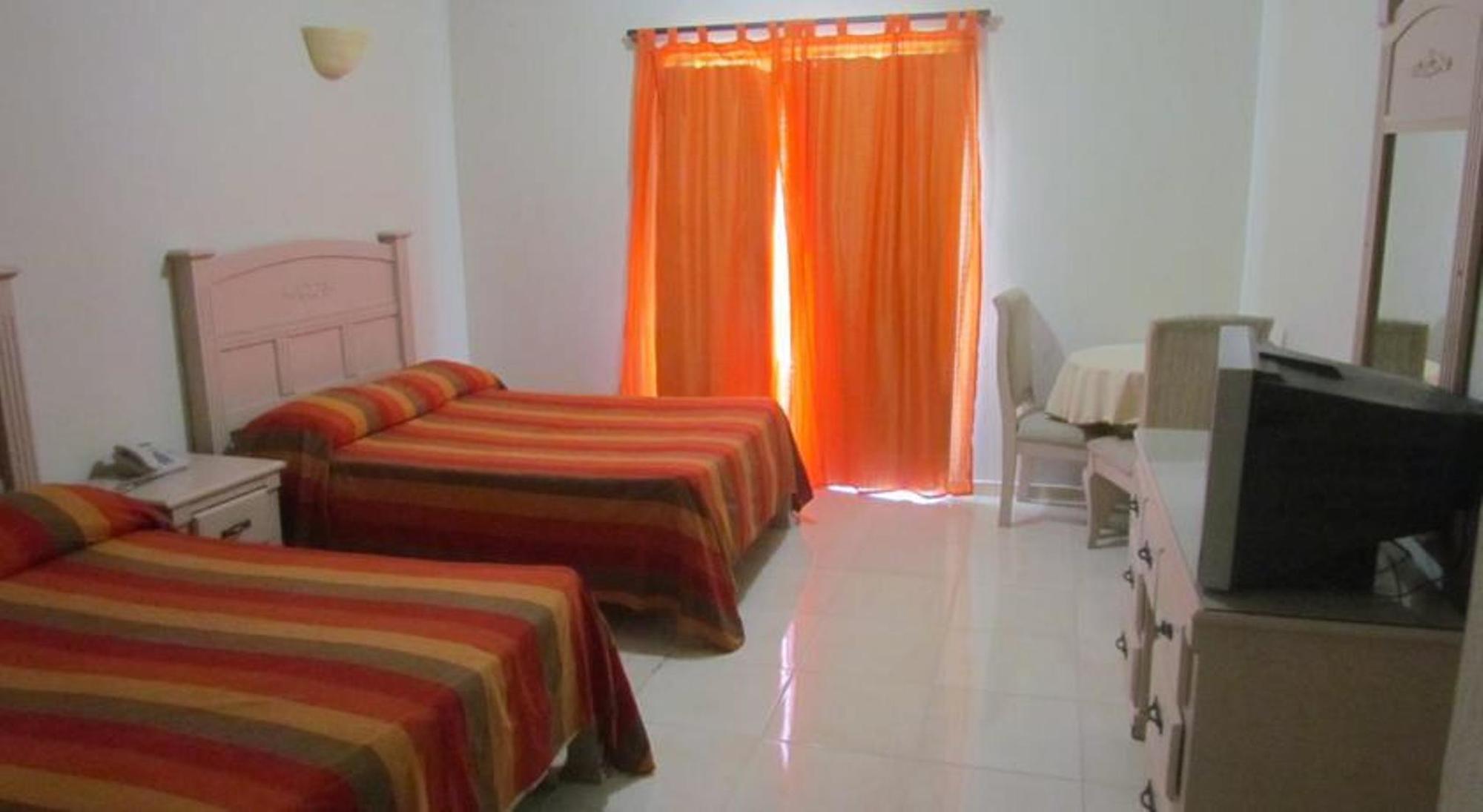 Hotel Dominicana Plus ババロ エクステリア 写真