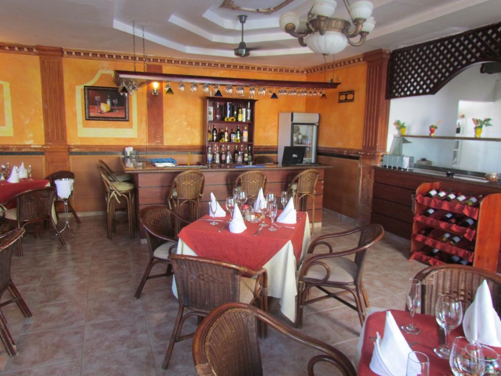 Hotel Dominicana Plus ババロ エクステリア 写真