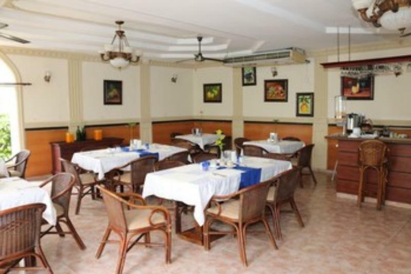 Hotel Dominicana Plus ババロ エクステリア 写真